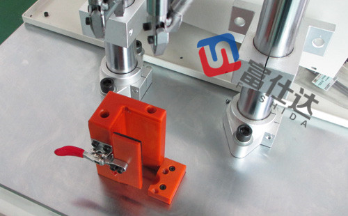 多軸鎖螺絲機 多軸鎖螺絲機